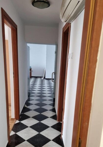 Unirii, apartament unic 3 camere decomandat 90 mp, etaj 1/7.